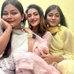 Nusrat Jahan Instagram – Pastel Eid with fam 🌙 

@ziyaaxd