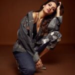 Nusrat Jahan Instagram - I might change the pose, but not the attitude 😉