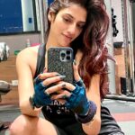 Nusrat Jahan Instagram - Just fooling around 😝 #gym #selfie #gymselfie #nomakeup #fun #instapic #instagood