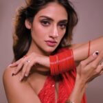 Nusrat Jahan Instagram - Red saree ...SRK song ...time to turn on the dream mode ❤️❤️❤️ #sundayvibes . . Video @cinematographer_souvik_ Edit @sahilrocxtar1 Look by @kiara_sen111 Mkup @brushofpritam Hair @abinashbhowmick_official