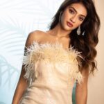 Nusrat Jahan Instagram - 🦢 🦢 🦢 Outfit: @clothing.misaki Click: @abhinaskarphotography Styling: @kiara_sen111 Make-up: @brushofpritam Hair: @ginni_love21 😎: @avi_shake__