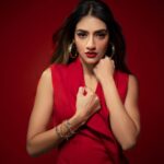 Nusrat Jahan Instagram - Can’t get over Red..!!! #colouroflove #red #ootd #monday #instapic #instafashion