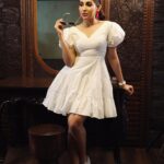 Oindrila Sen Instagram – Feel like a 🦢