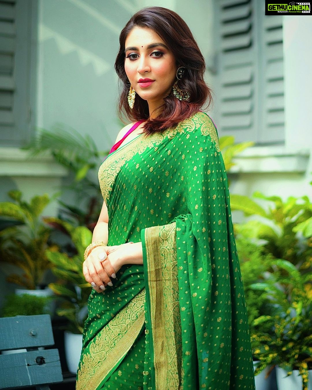 Oindrila Sen Instagram - Do something green today 💚 . . . . . . . . . Saree @ethnic_boutique61 Blouse @rabhisek Jewellery @illuminate_shine_everyday Stylist duo @thankgod_itsfashion @sizaa92 Assisted by @isuvosri13 Mua @makeupartist.sourab Hair @sarmistha1992 Camera @t_u_b_a_i_photography My team @arkaloves @being_prasun