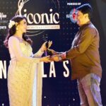 Oindrila Sen Instagram - Thanks for the honour at the Indo-Bangla Iconic Star awards 2023 🙏🏻 #iconicstaroftheyear #magic #blessed