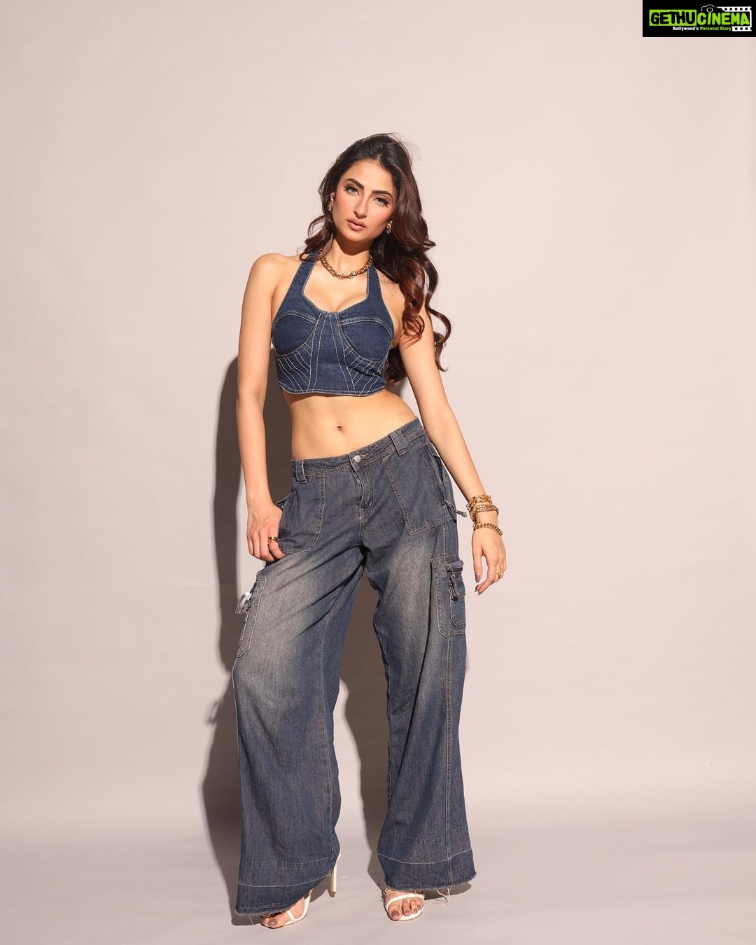 Palak Tiwari Instagram - @sjframes @rahul_sharma221 @makeupnhairbyankita @iamgia @misho_designs @londonrag_in Styling - @rochelledsa & @anishagandhi3 Styling Assistant - @mannatbhallaa
