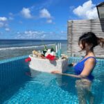 Palak Tiwari Instagram – Floating with my breakfast 🌊🦋

@kandima_maldives Kandima Maldives