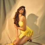 Palak Tiwari Instagram - 🌟⭐️💛🌝 @gohil_jeet @stylingbyvictor @sohail__mughal___ Asst @janvijain123 @rahul_sharma221 @makeupnhairbyankita @nirmooha @oakpinionpr @rubans.in