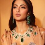Palak Tiwari Instagram - 💎💎💎 @queeniesinghh @jewelsbyqueenie @shivamguptaphotography @adamalikworld