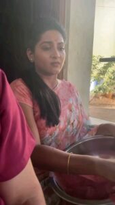 Pallavi Ramisetty Instagram - 🙈🙈
 
@sakkath_huduga
@iampramod_raaj
@srinivasy20 

Video edited by @sakkath_huduga sir 

#reelsoninstagram #funnyreel #withmypeedhafamily #attarintikidarediteam #etv #etvsoot #pallaviramisettyofficial