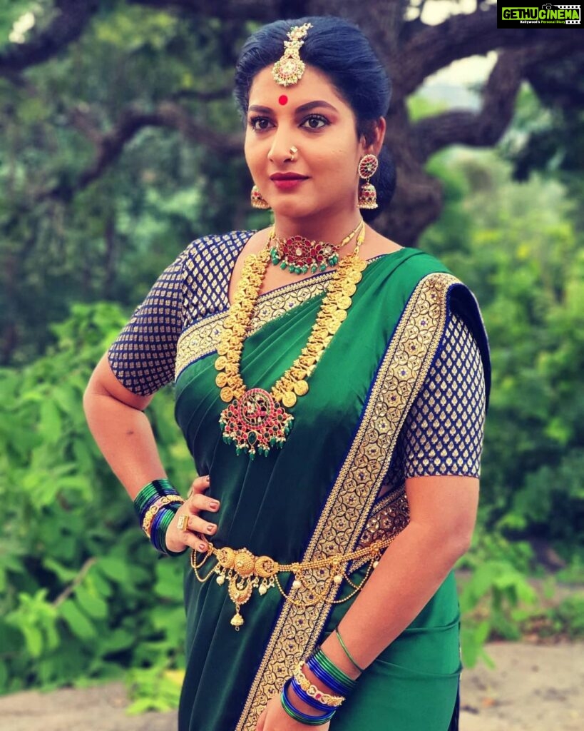 Pallavi Ramisetty Instagram - Happy Vijayadasami 🙏 Jewellery @jewelleryforher3 #viyajadasami #dussera #indianfestival #durgapuja #goodvibes