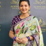 Pallavi Ramisetty Instagram - Keep life simple 🪻 Saree @lalitha3906 Pure mangalagiri handloom pattu digital print saree Clicked by @ku.mari2750 #achyuthasilksandsarees #opening #goodluck #besimple #pallaviramisetty
