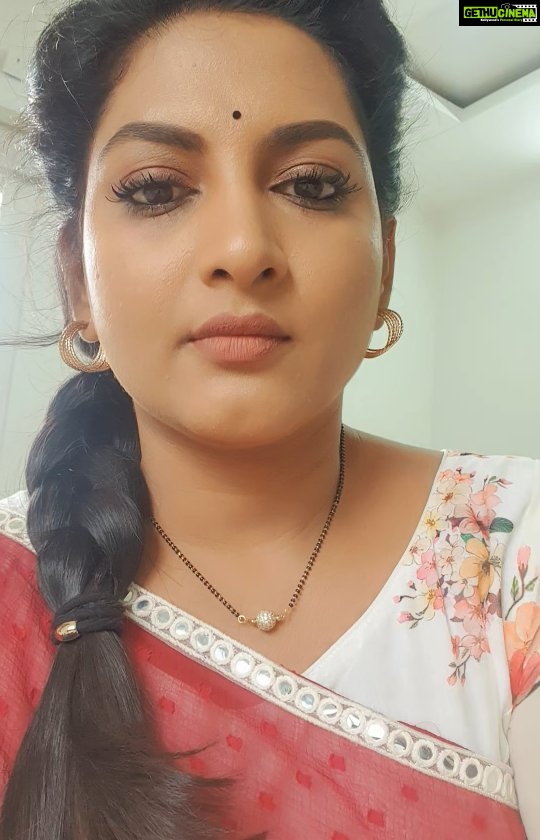 Pallavi Ramisetty Instagram - fake accounts ⚠️ Just to inform all of you, I don't have any facebook account and it came to my notice that there are few fake accounts floating around on Facebook and Instagram..Please be careful with such accounts @pallaviramisettyofficial is the only official Instagram account managed by me , follow me for updates on my account