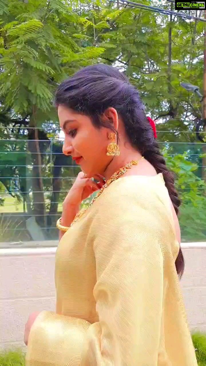 Pallavi Ramisetty Instagram - #instagramreel #soothingmusic🎶