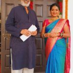 Pallavi Ramisetty Instagram - Its always a pleasure to work with the Legendary Director Meer sir🙏 @meer_tv #paapemajeevanajyothi #pallaviramisettyofficial #meer_tv #gurugaru #oneofmyfav #happysoul #blessed #starmaa #12pm #positivity #goodvibes