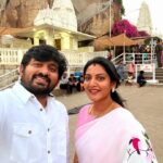 Pallavi Ramisetty Instagram - Happy 3rd anniversary to us 😊🤗🧿 @dileepkumar.1988 Many more to go ....🎉 Love you somuchhh #anniversary #goodvibes #couplegoals❤ #2022 #thankstowellwishers Birla Mandir, Hyderabad