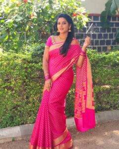 Pallavi Ramisetty Instagram - 💓
Saree @ratnamsilkmandir09 

#saree #indianwear #traditionalwear #pallaviramisettyofficial #begood #bebeautiful