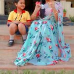 Pallavi Ramisetty Instagram - @aaradhya.n.chandra 🤣🤣 Chorry cutiee 😘😘 #funnyreel #pallaviramisettyofficial #aaradhya 🤣