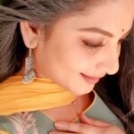 Pallavi Ramisetty Instagram - ❤ #obsessedwiththissong🎶 #reelitfeelit #attrangire #slowmotion #loveisintheair❤️ #sundaymood #pallaviramisettyofficial