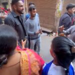 Parag Tyagi Instagram - Thank u #amritsar for all the love ❤️❤️ Make up- @makeup.yasmin Video- @immajidmomin #fateh #love #people #amritsardiaries #punjab #shoot #shooting #paradise #movie #film #sidhumoosewala #burnaboy #song #godbless #waheguru