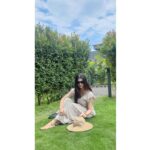 Parineeta Borthakur Instagram - Should I stay or should I go 😬 . . . #almostweekend #ParineetaBorthakur #indiansummer #nofilter #noedit #nomakeup #reality Viveda
