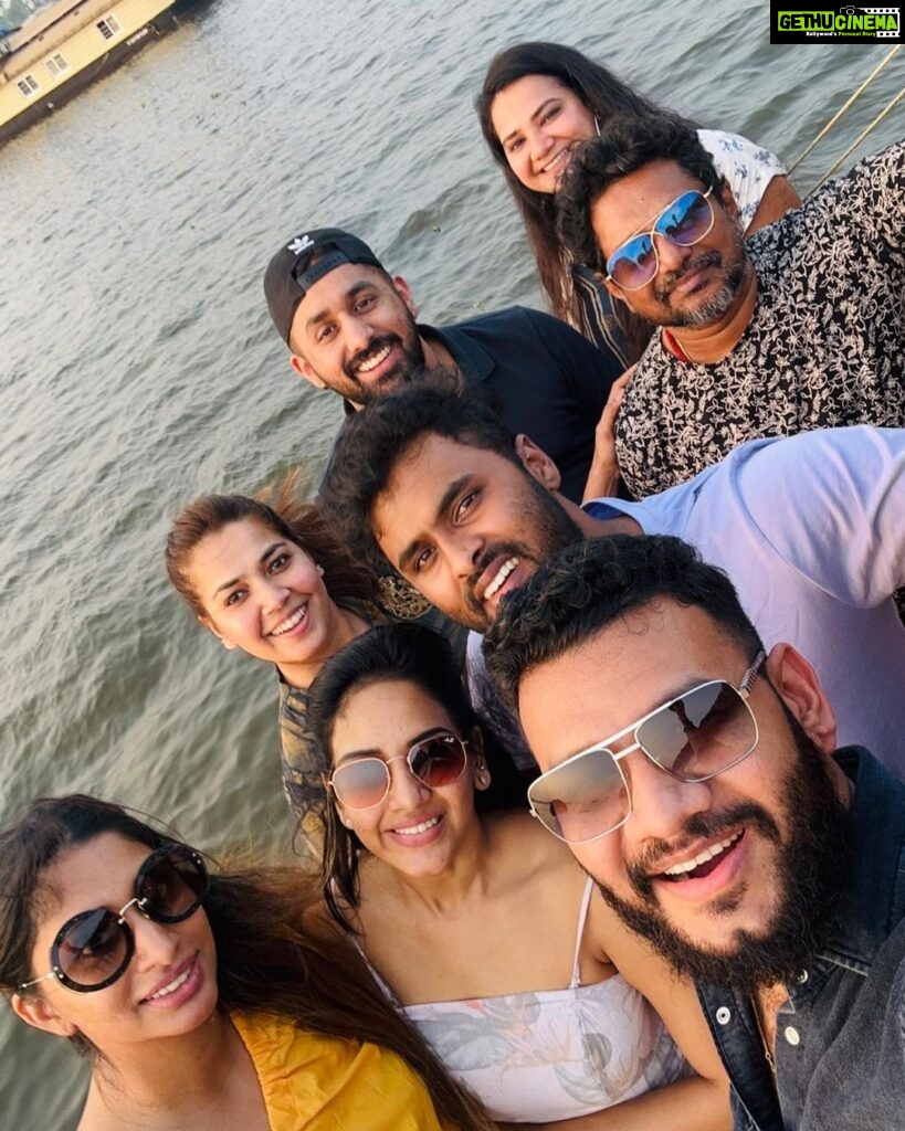 Pavani Reddy Instagram - Kerala Diaries