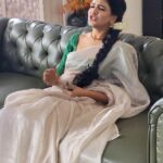 Pavani Reddy Instagram – So many questions, doubts, rumours, bitching, assumptions all around me@@ and I gooo achoooo…🤔😆😅😍😳🥺🙋🏻‍♀️🥰
#stopbitching #ignorenegativity #loveurself 
HMUA @anjusartistry Chennai, India