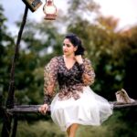 Pavani Reddy Instagram - Life isn’t perfect, but it has perfect moments ❤️❤️ PC : @candid_shoooter_ #biggbosstamil #pavanireddy #pavni #vijaytv #disneyhotstar #live #love #laugh #positivevibes #happy #biggboss #tamil #biggbosstamil5 #starvijay