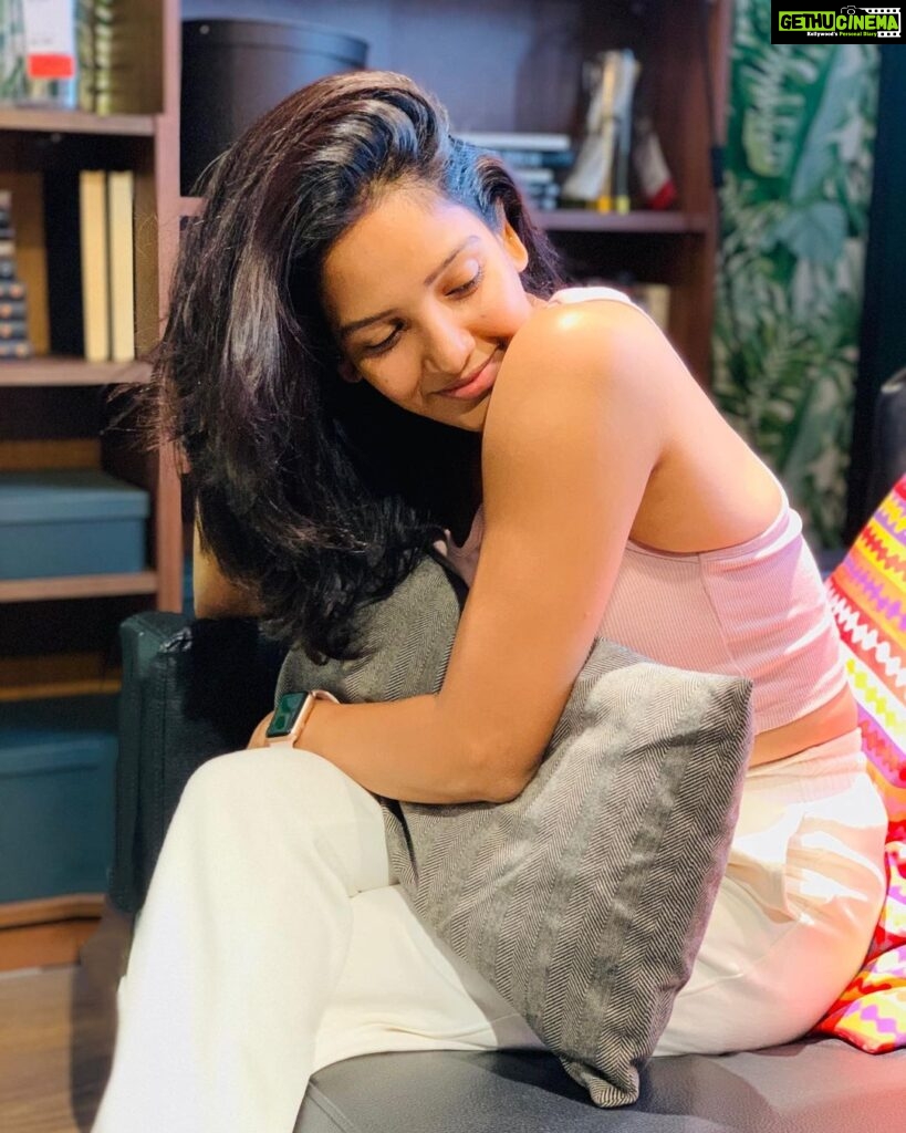 Pavani Reddy Instagram – 🌸♥️🌸 #traditional #saree #love #smile # ...