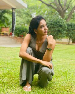 Pavani Reddy Instagram - TO CHANGE THE WAY YOU FEEL, CHANGE THE WAY YOU THINK PC : @anu_anushachowdary ❤️ #change #new #me