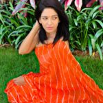 Pavani Reddy Instagram – Dress doesn’t matter at all , Mentality does 😎😍 
PC : @anu_anushachowdary ☺️
Thank you papa for the lovely saree @artihcusnadnana 🤩
#picoftheday #saree #love #orange #colors #traditional #day #style #fashionista #smile #happy #me #picture #perfect #instagood #hyderabad #chennai