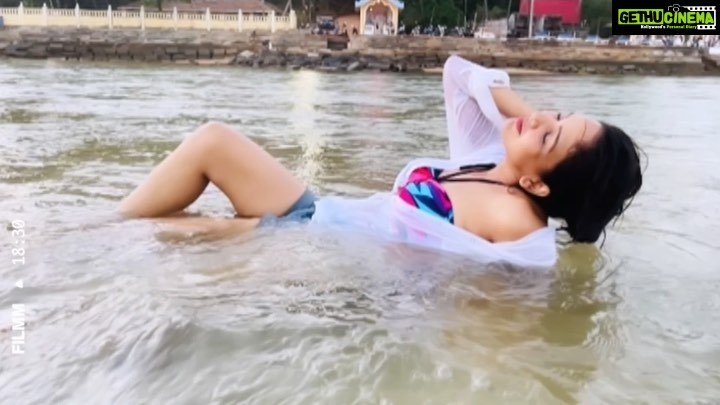 Pavani Reddy Instagram - Salty Air , NO cares 😎😍 #beach #goa #india #vacation #mode #chill #cool #love #video #instagood #selflove #happy #smile Goa, India