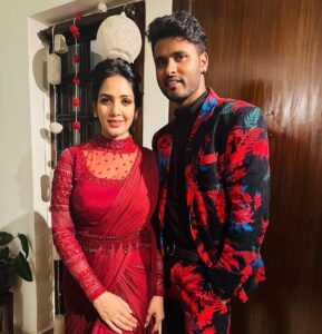 Pavani Reddy Instagram - ❤️ 
📸: @amir__ads 
🥼: @sidneysladenofficial 
👗: @fatiz_official 
💄: @essensemakeup 
Hairstyle: @luke_the_hairstylist 
Styling : @sunilkarthik_sk 
#vijaytellyawards2023 #awards #night