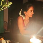 Pavani Reddy Instagram - Humans glow differently when they are treated right and loved properly #feelingloved #happyme