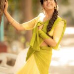 Pavani Reddy Instagram - May this New Year bring you a life, that is Successful, abundant, prosperous and contenting. HAPPY UGADI 📸: @camerasenthil Artist - @pavani9_reddy Costumes - @ivalinmabia Makeup - @yuvas_makeover Hair - @mani_stylist_ Shoot Organized by @rrajeshananda