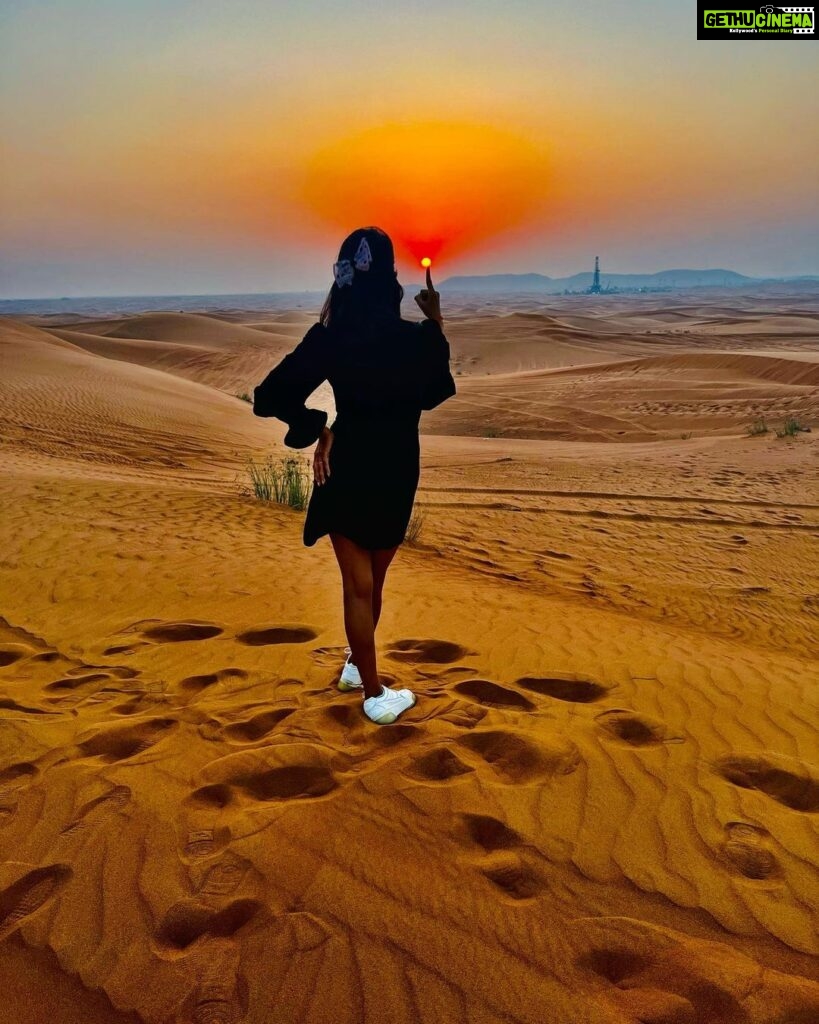 Pavani Reddy Instagram - In the pure clean atmosphere, in the silence- there you can find yourself ❤ #dubai #desert #dairies #metime