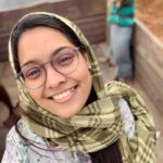 Pavithra Janani Instagram - #unplannedtrip #lastminutetrip Chennai to Madurai - private bus (nit 12clk) Madurai bus stop to Krishnan Kovil - townbus Krishnan Kovil to sethunaranayapuram - tipper lorry 🚛 😍 Sethunarayapuram to sathuragiri - shareauto Thank u for tolerating my tortures and being there for me always 😍😩😭@udhayakumar_u_k 🧿 Thank u @jack_mj7 so much fun with u thambi 🫰🏻 #anmegapayanam #memorabletrip😍 #swipeleft⬅️