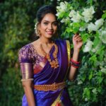 Pavithra Janani Instagram - Happy new year 2022❤️ Mua @dharugovindmakeupartist Pc @single_sparrow_photography Jewelleries @vijis_onegram_rental_jewellery Bangles @pile_on_pearls___ #leststartagain ⭐️