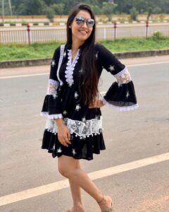Pavithra Janani Instagram - Embrace the detours 🧿☺️🧿

#bangaloredays #nandhihills⛰️ #shopping