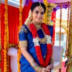 Pavithra Janani Instagram - Blue color concept @pavi_editzz Saree @ashas_womens_collection Blouse @yaradesigners Jewelleries @littlefingers_bridal_jewellery Hairstylist @haritharavi0711 Makeup the great 😜 @pavithra.janani 😉 Thank u so much everyone thanks a lot for ur constant support 😍 #malar #eeramaneyrojavey🌹