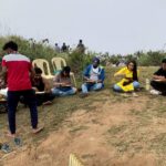 Pavithra Janani Instagram - #teamworkmakesthedreamwork #somuchoflearnings #hardworkneverfails #cherieshedmoments spl thanks to our dir sir @kabeez_dir cameraman sir @r.s.cinematographer and @vinothbabu_m choreographer @abinaya_satishkumar Big thanks to all our technicians ❤️ set anna,production anna,light man anna, costumer anna,@k.balajikrishna_official @haritharavi11 assistant directors Micheal,raja,Pushparaj #kodaikanaldiaries #thendralvanthuennaithodum #tvetshootspot