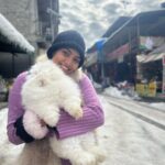 Pavithra Janani Instagram - My first trip to manali ❤️☃️❤️ #somuchfun #adventureactivities #cherishedforever #myveryfirsttrip #bucketlist #myfirstsnowexperience❄️⛄️❄️ @syamanthakiran thanks for tolerating my tortures🤪