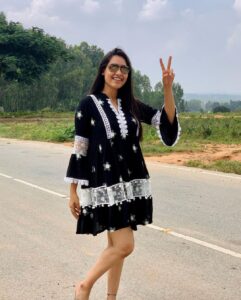 Pavithra Janani Instagram - Embrace the detours 🧿☺️🧿

#bangaloredays #nandhihills⛰️ #shopping