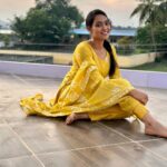 Pavithra Janani Instagram - ☺️ Prettiest n comfortable salwar set @_label.by.dheeshi_ ❤️ #thendralvanthuennaithodum