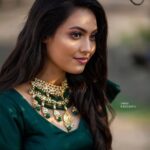 Pavithra Janani Instagram - Happy diwali ✨🪔💫 Outfit @thorkal_couture_official Mua @deepz_beautyjourney Hairstylist @aura_makeoverartistry Jewelleries @fineshinejewels Pc @saranjphotography