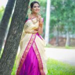 Pavithra Janani Instagram - Fate doesn’t care about ur plans ☺️ Mua @sukarmakeupartist Hairstylist @deepika_hairstyles Jewelleries @new_ideas_fashions Pc @dslr_wee Sareedrapist @style_ur_drape_with_gifty Outfit @ravikkai_selai Flowers @mayur_bridal_flower #keepsmiling😊💕💜