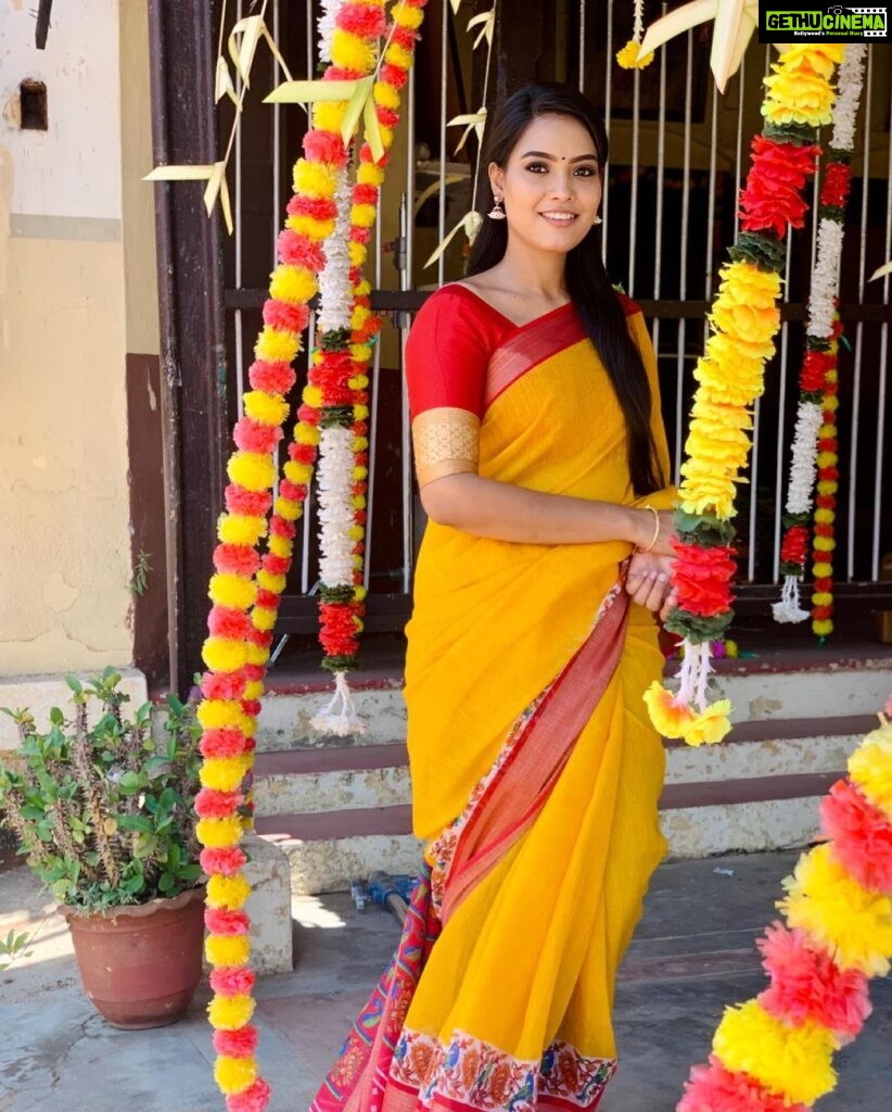 Pavithra Janani Instagram - Simple n elegant sarees @ashas_womens_collection Swipe left for more collections Thank you 🥰
