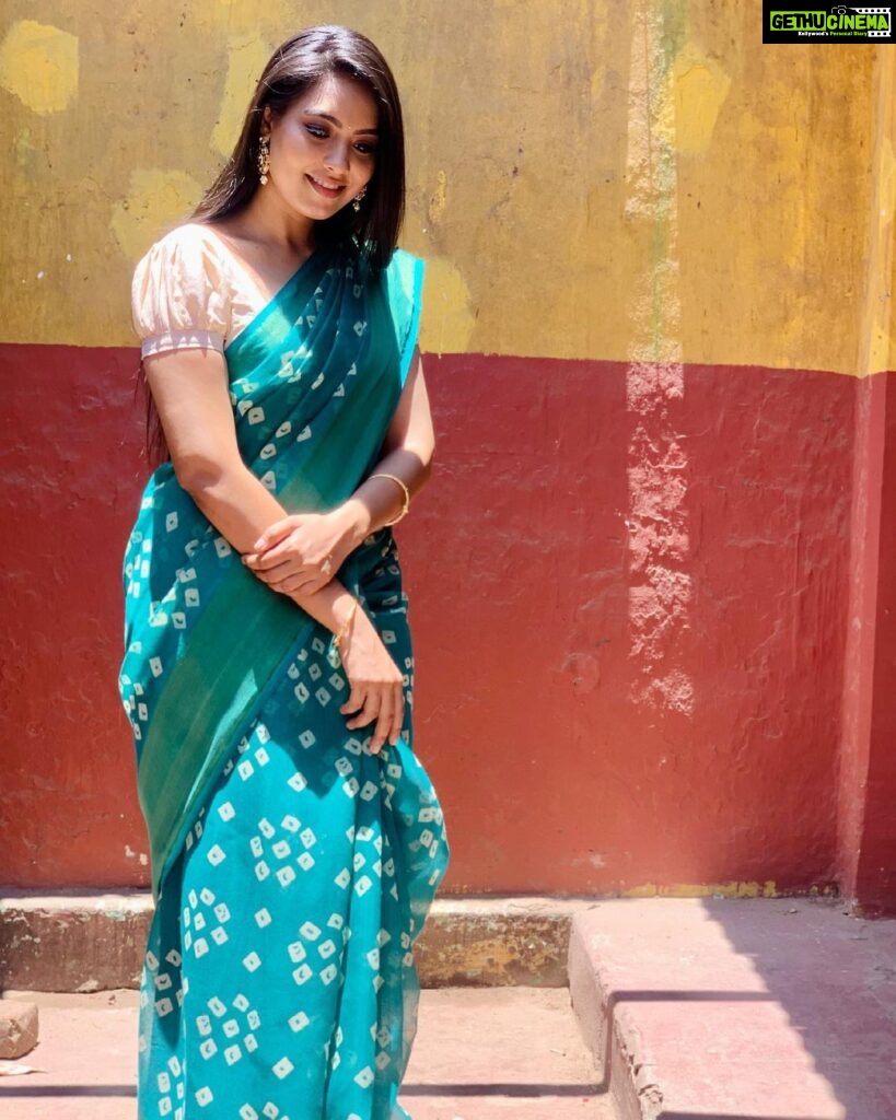 Pavithra Janani Instagram - Simple n elegant sarees @ashas_womens_collection Swipe left for more collections Thank you 🥰