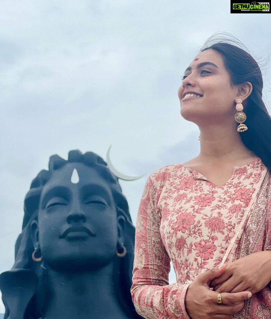 Pavithra Janani Instagram - Finally at Isha 🖤 #longtimewish #ishaayoga #peace #blissful
