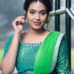 Pavithra Janani Instagram - Life begins at the end of your comfort zone Makeup @roopa_ravi_mua Hairstylist @hairtales.by.punithavathy Pc @clicksofap Jewelleries @new_ideas_fashions Flowers @chennai_florist Costume @adhiraboutique_pondy